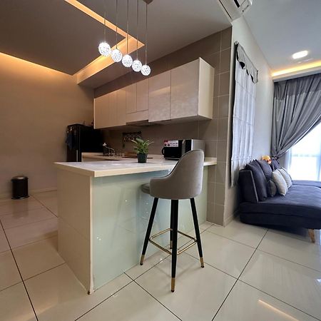 Takuro Homestay Petaling Jaya Exterior photo